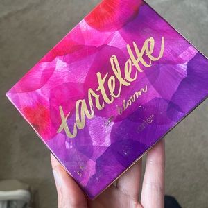 Tarte Tartelette in bloom eyeshadow palette